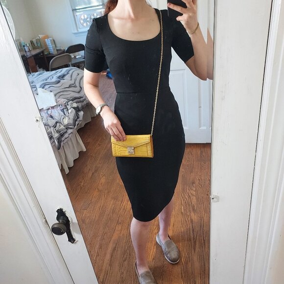 MCM Patricia Embossed Crocodile Yellow Crossbody Wallet Bag= - Picture 2 of 9